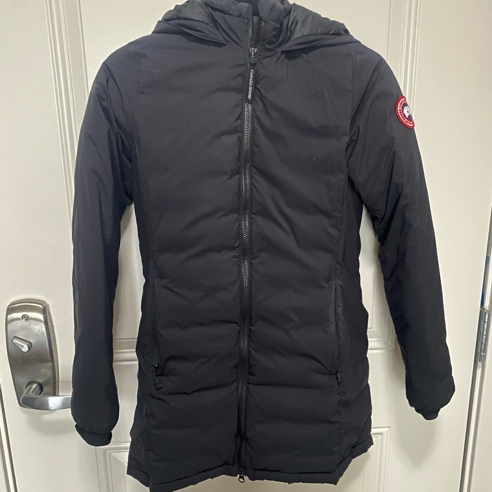 Women’s size xs Canada goose Camp Hooded down jacket